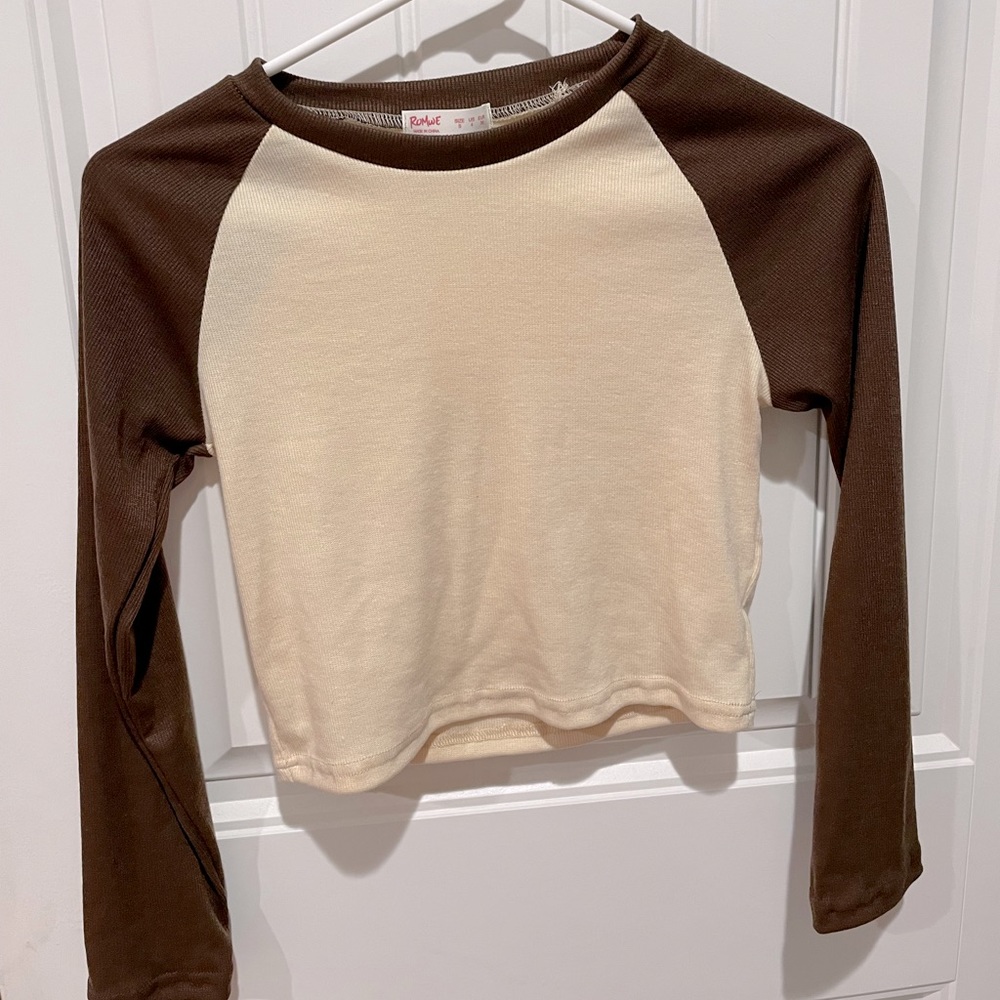 brown long sleeve tee